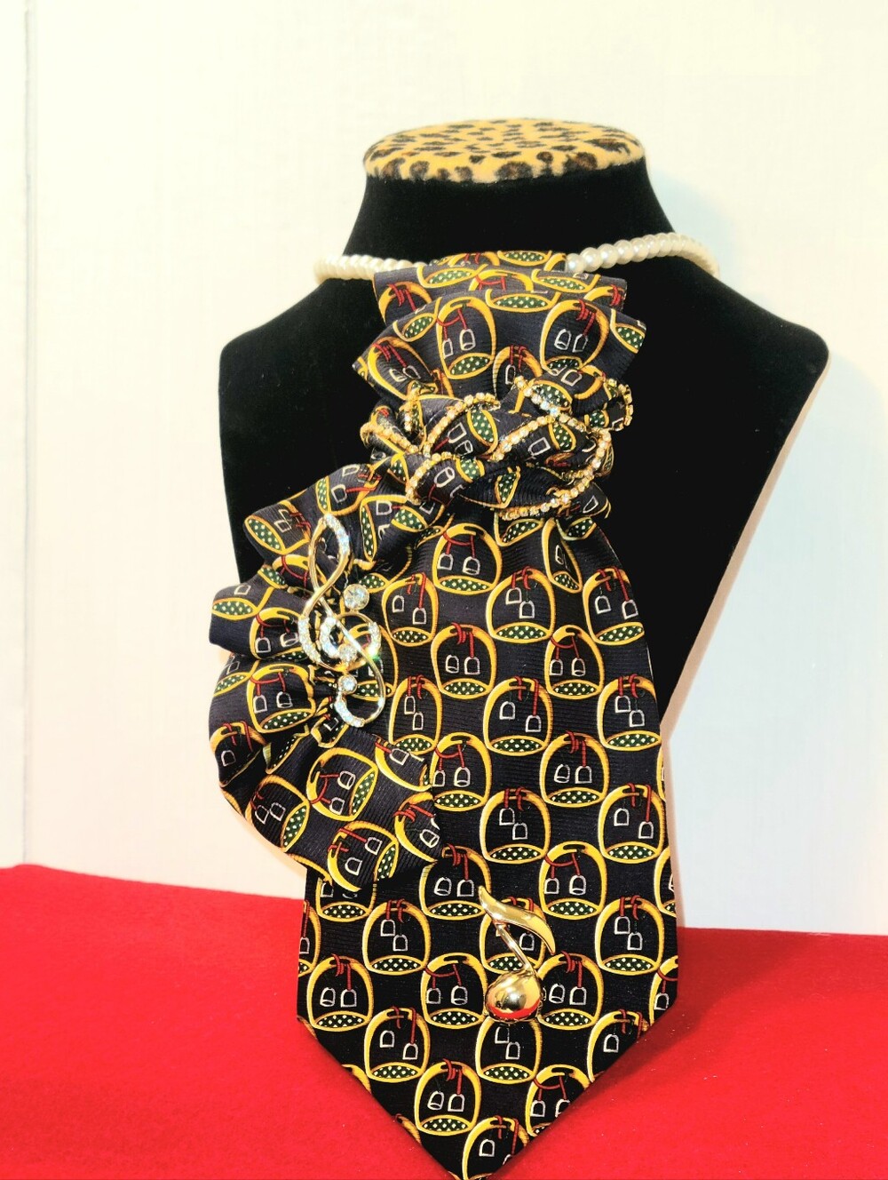 Stylish Black, Burgandy & Gold Patterned Women's Tie Nwcklace